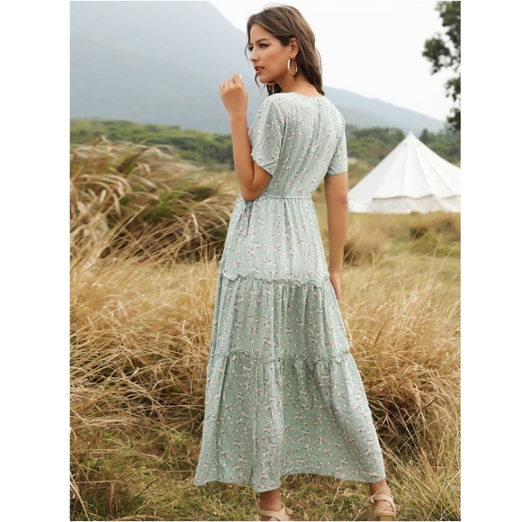 Boho Deep V Mint Green Floral Dress - Picture 2 of 13